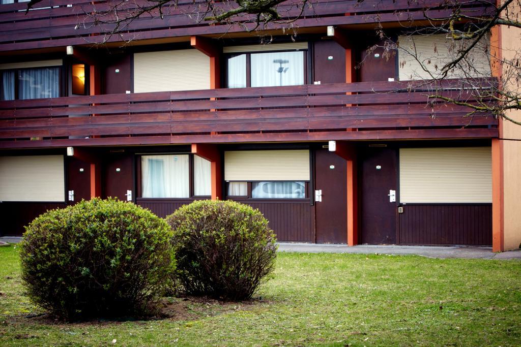 Campanile Sable-Sur-Sarthe Vion Hotel Exterior photo