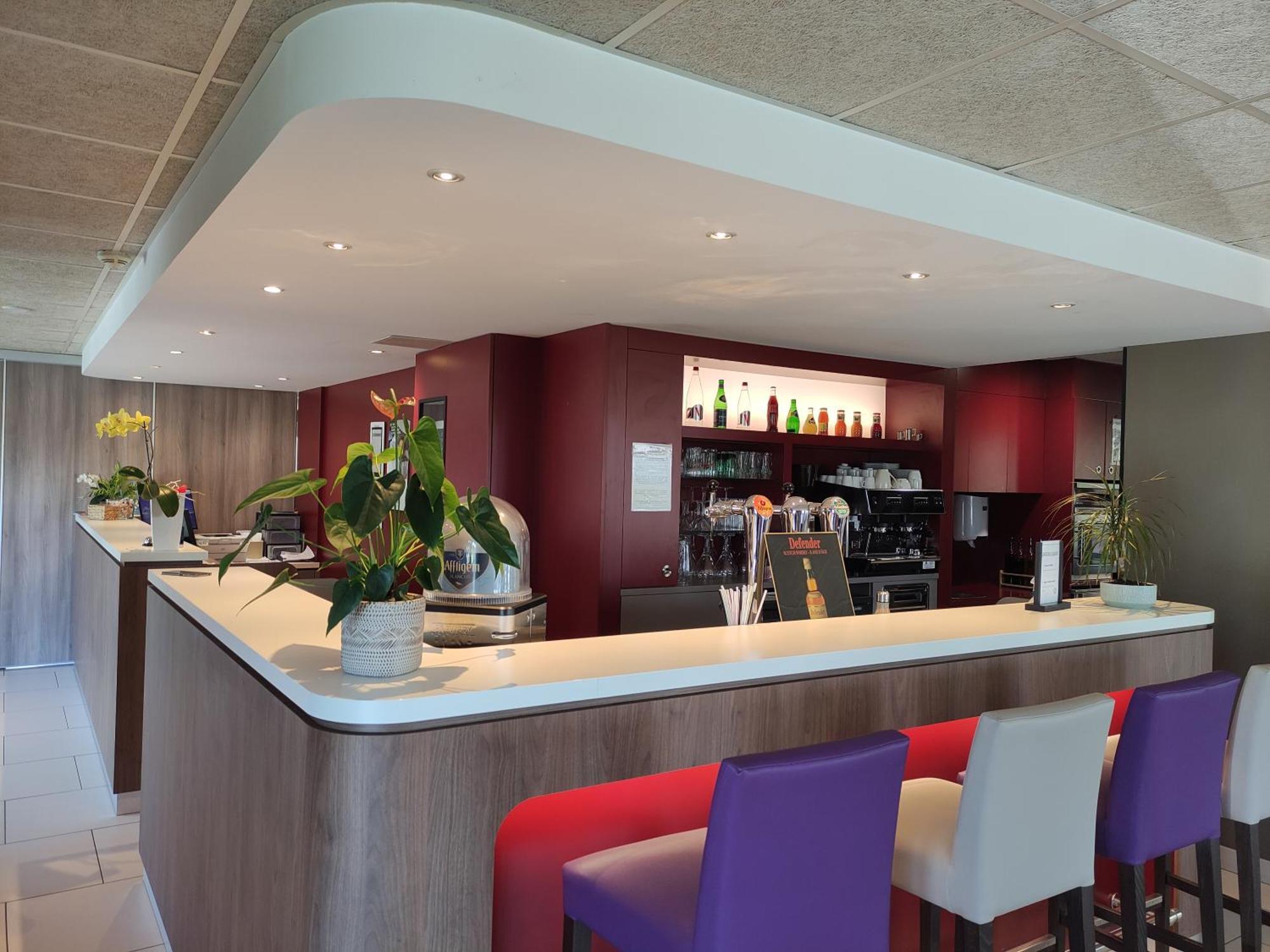 Campanile Sable-Sur-Sarthe Vion Hotel Exterior photo